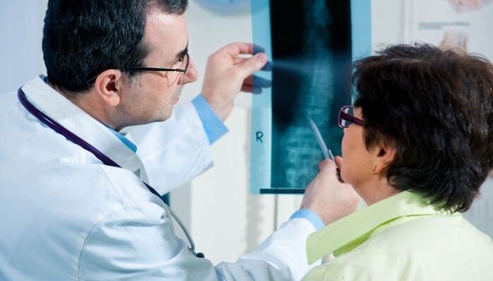 radagrafaíocht mar mhodh chun osteochondrosis ceirbheacs a dhiagnóisiú